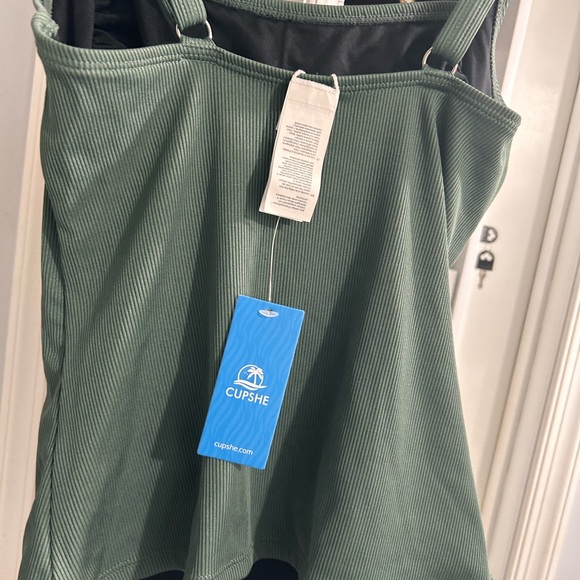 Cupshe Olive Ribbed Tank Top - Picture 2 of 3